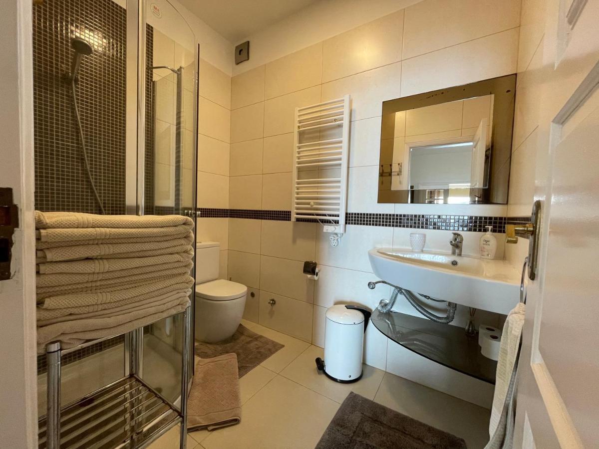 Villa Isabela - Car Rental For Free Canico  Exterior photo